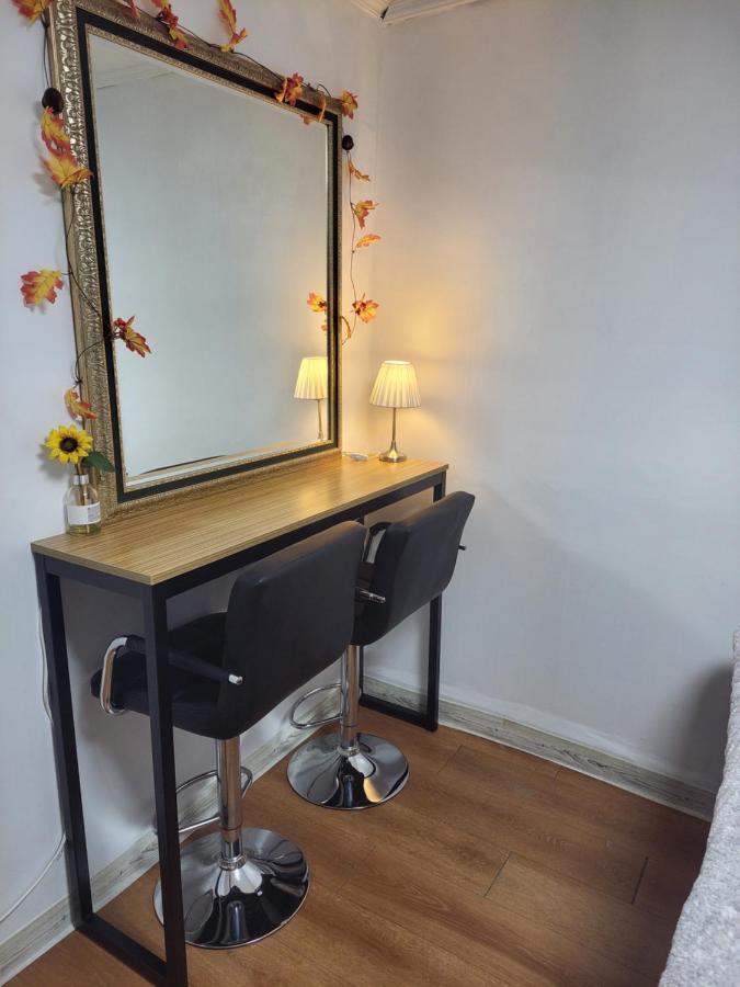 Newly Renovated Spacious 2 Bedroom Unit In Hbc #1 ヴィラ