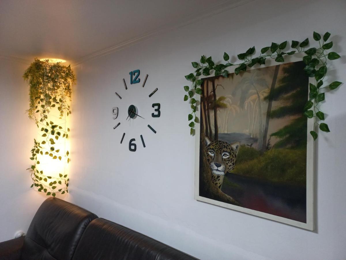 Newly Renovated Spacious 2 Bedroom Unit In Hbc #1 ソウル特別市